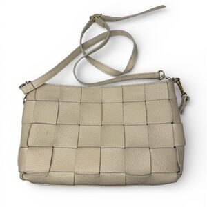 Anna Paola Leather Basketweave Zip Top Brit Shoulder Bag Made in Italy